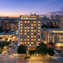 丘奈CHILLNOW酒店(广州设计之都鹤龙地铁站店)
