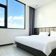 佛山品曼酒店公寓(官窑文化广场历史文物馆店)