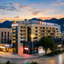 柏曼酒店(重庆南川体育中心万达广场店)