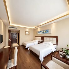 迭部苯日钦牡大酒店(迭部汽车站电尕中心广场店)