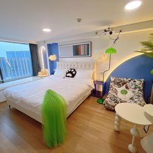 避雷针影音公寓(杭州萧山国际机场新港地铁站店)