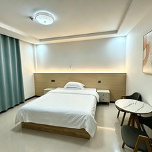 藤县新名豪酒店