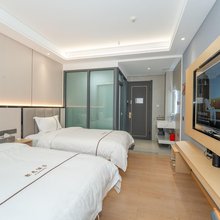 聚龙酒店(建水紫陶街建水古城店)