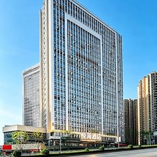 重庆悦海酒店(江北机场宝圣湖地铁站店)