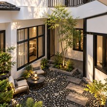 山与海·闲庭拾翠·STONEHAVEN庭院轻奢度假民宿(大理古城店)