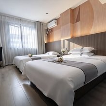 苏州埃尔法酒店(广济南路地铁站山塘街景区店)