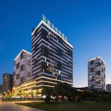 漫特电竞民宿(西安高新万达木塔寺地铁站店)