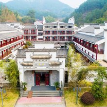 英山秀峰山庄