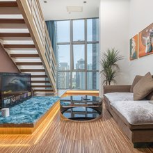 天津海韵昕居LOFT投影公寓(滨海站店)