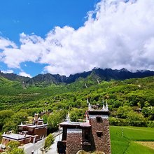 闲时光·藏寨轻奢全景美宿(甲居藏寨五号观景台店)