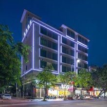栖岸酒店(东方中学店)