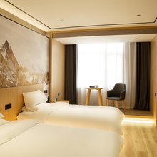 途客中国轻居酒店(张家口高铁站建工学院店)