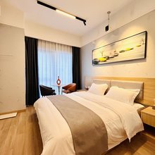 成都湖漾上锦公寓(西博城兴隆湖店)