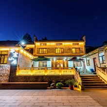 九华山华宸山居