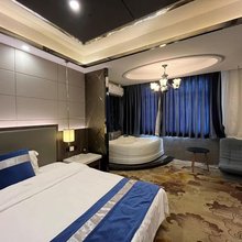 泷汀酒店(长沙中南林业科技大学涉外学院店)