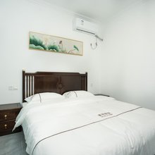 微山岛夏荷旅馆