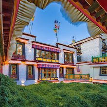 拉萨赤江拉让(八廓街大昭寺店)
