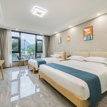 怡蓝湾Patrichor环山观景·度假Via美宿(云上草原店)