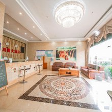 鸿隆大酒店(昆明长水机场店)