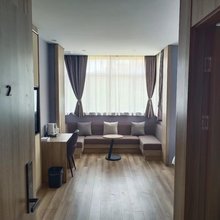 张家港君悦假日宾馆