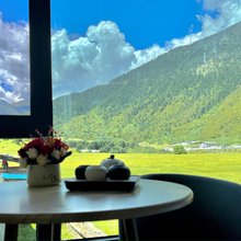 鲁朗·阿佳其美藏家别院(高山牧场景区店)