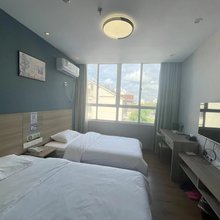 易佰良品酒店(巢湖万达东方新世界店)