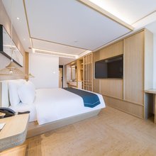 建国·璞隐酒店(西安大雁塔理工大学曲江校区地铁站店)