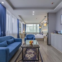 季纷·维悦酒店(绍兴袍江大润发店)