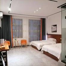 兰博居您客栈