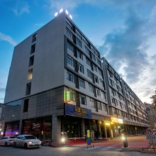 柏凯顿·美宿(清远东城大道店)