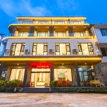 瓦屋山锦云楼酒店(瓦屋山景区店)