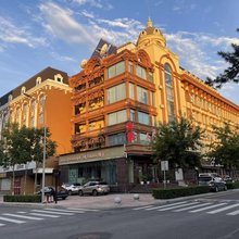 金鹿商务酒店(黑河江畔店)