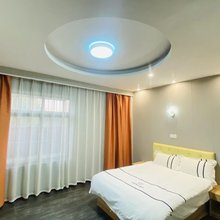 吉瑞③好商务宾馆(黄金口地铁站董都华廷店)