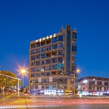 四季江南酒店(苏州小外滩亿象新天地店)