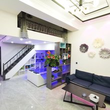 贝螺湾民宿(昆明双城际广卫地铁站店)