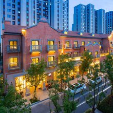 上海七月轻奢酒店