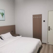 濮阳华阳客栈(银座商城店)