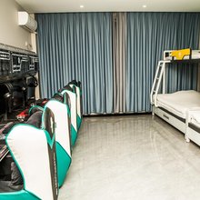 平罗猫熊竞宿酒店