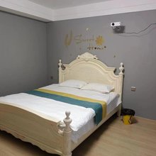 遇见主题公寓(空港新都孔雀城店)