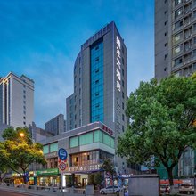 美年大酒店(长沙火车站锦泰广场地铁站店)