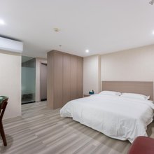 逸柠酒店(宁波天一广场鼓楼店)