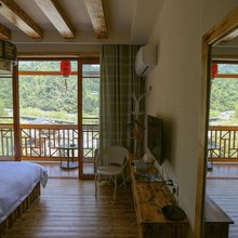 一萌客栈(张家界国家森林公园西门店)