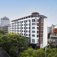 浏阳宜嘉酒店(天虹购物中心店)