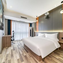 尊腾艺术电影酒店(杭州龙湖紫荆天街三墩地铁站店)