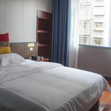榕江赛利纳酒店(村超足球场店)