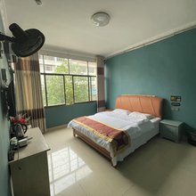大英鸿运春宾馆