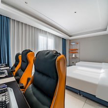 网鱼电竞酒店(南京江宁东山地铁站店)