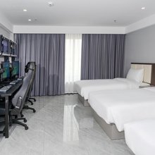 周胜电竞酒店(周巷公交中心站店)