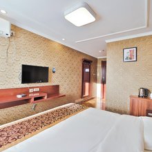 京诺假日宾馆(长白山北坡集散中心稻米驿站店)