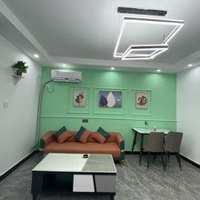 小小雨民宿(眼耳鼻喉医院店)